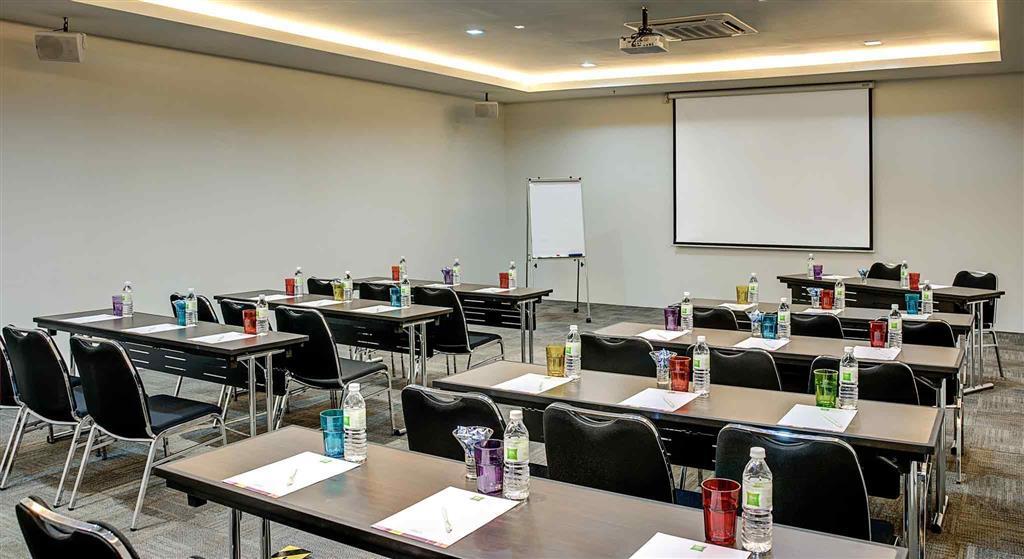 Ibis Styles Kuala Lumpur Fraser Business Park Exterior foto